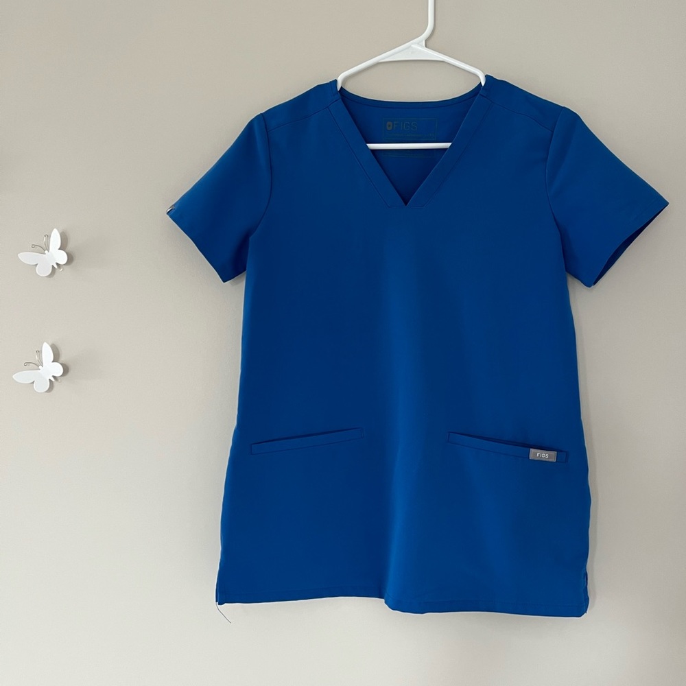 Figs Scrub Top